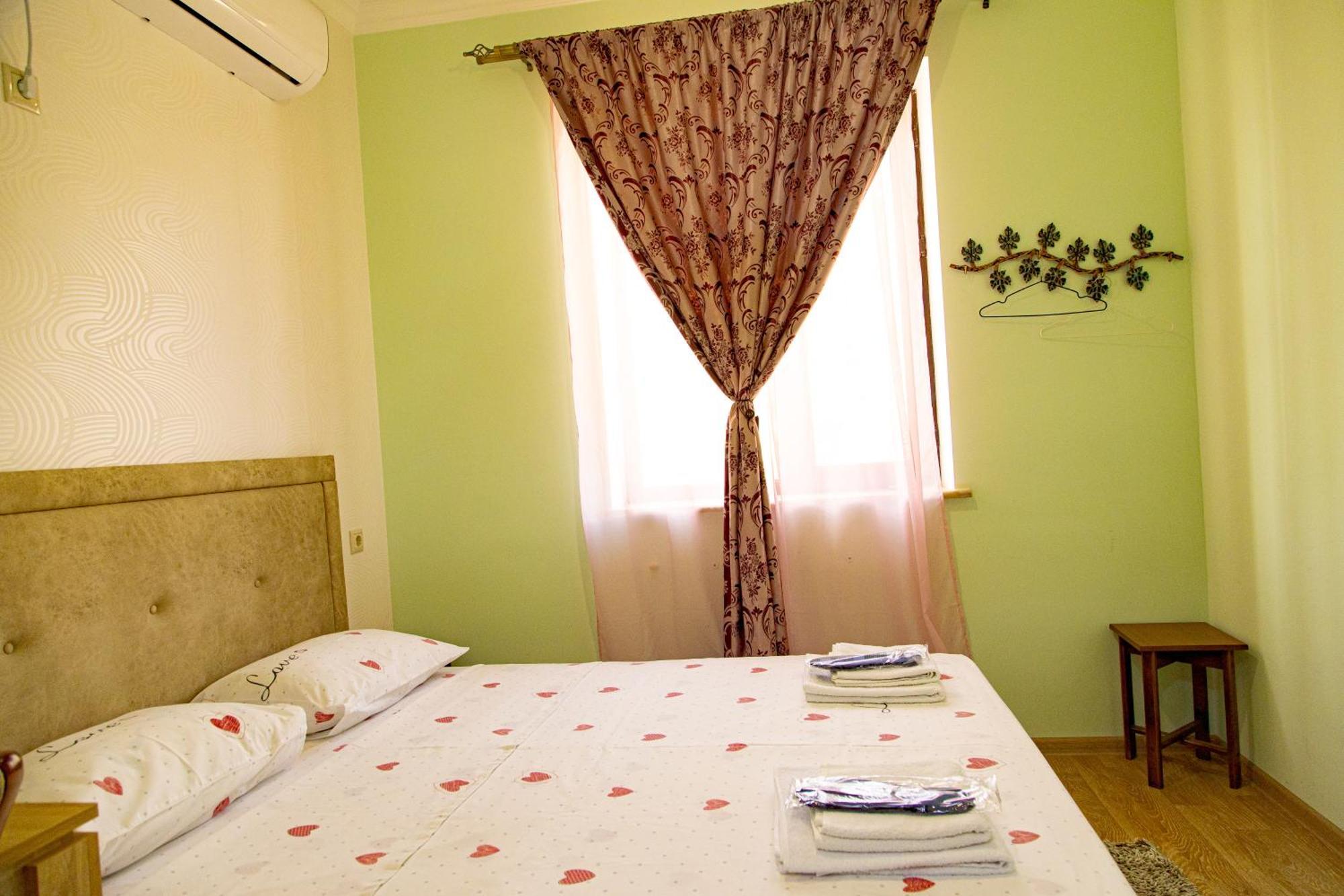 Siran Guest House Арени Экстерьер фото